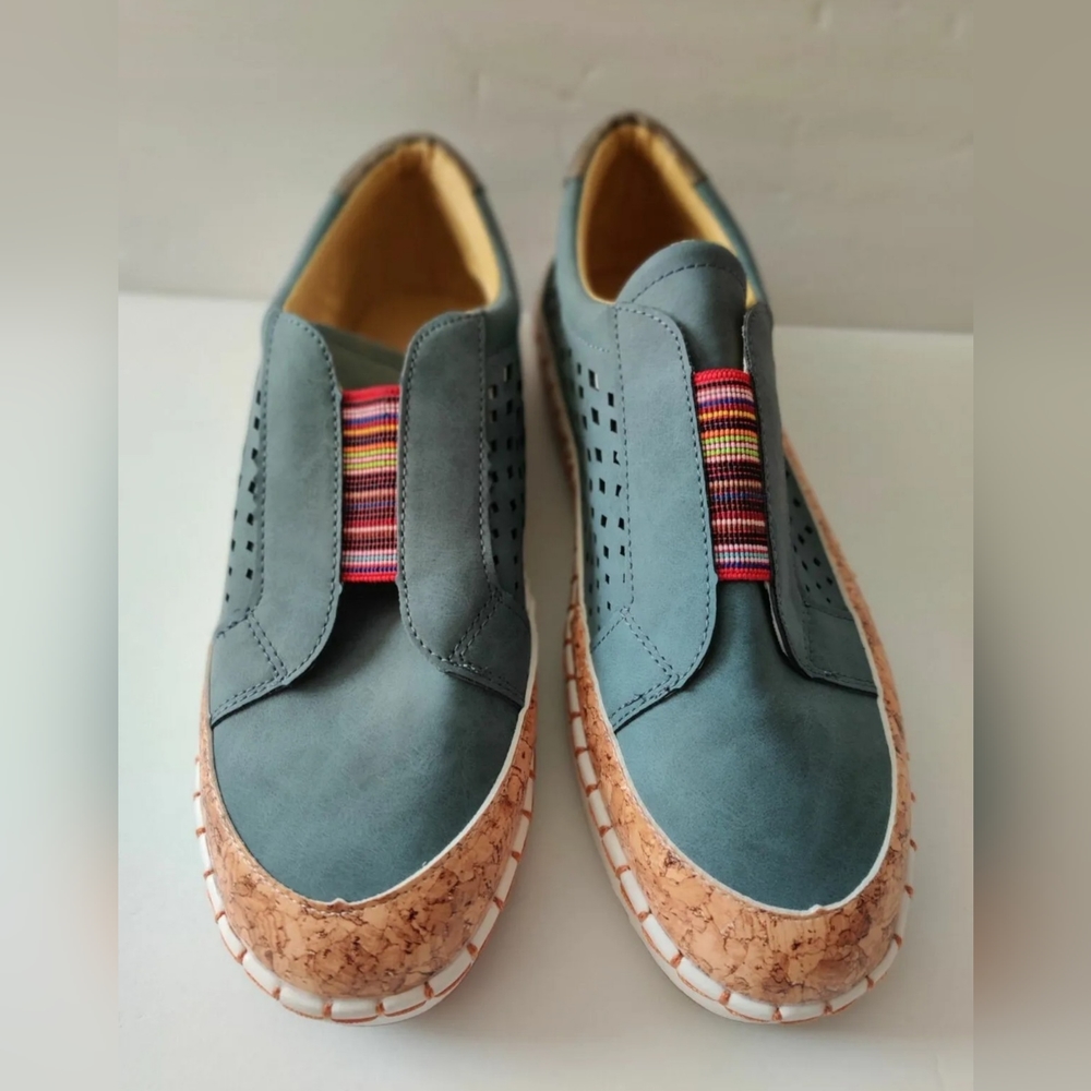 New Women's Trsorini Blue Slip on Loafers Shoes Size 9.5 US, 41 EU